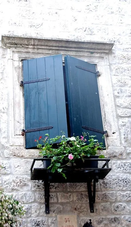 Rooms & Studio Stipcic 3*, Trogir